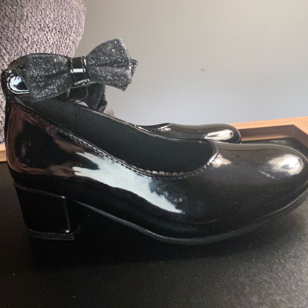 Black heels